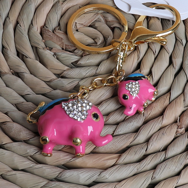 핑크 코끼리 열쇠고리